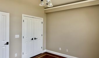 803 Spyglass Hill Dr, Bedford, IN 47421