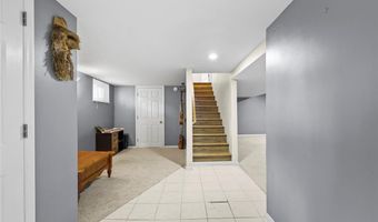 9557 Cantwell Dr, Affton, MO 63123