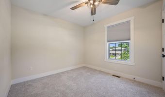 833 MONROE Ter, Dover, DE 19904