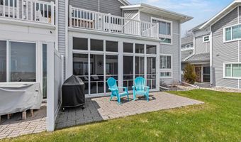 2614 LAKE St, Algoma, WI 54201