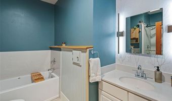230 Excelsior Ave N, Annandale, MN 55302