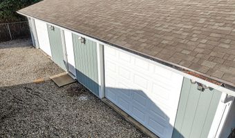 1135 1ST St NE, Bandon, OR 97411