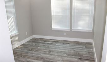 104 S Hubbard St, Alvord, TX 76225