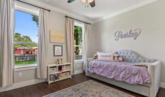 802 Old Spanish Trl, Bay St. Louis, MS 39520
