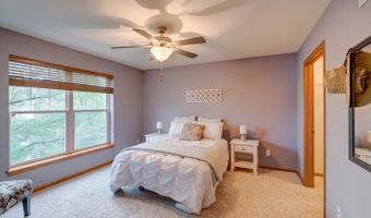 30 S Gardens Way, Fitchburg, WI 53711