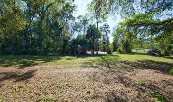 254 8th St, Apalachicola, FL 32320