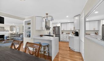 9 Milton Rd, Barrington, RI 02806