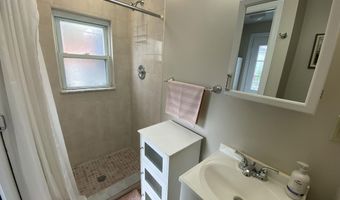 34 N Montgomery Ave, Atlantic City, NJ 08401
