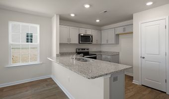 151 Trumpet Vine Rd, Aberdeen, NC 28315