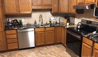 32 Foxberry Dr, Arden, NC 28704