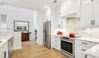 18 Sunset Pl, Hilton Head Island, SC 29926