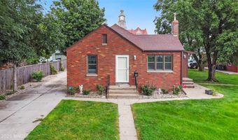 814 Prairie St, Adel, IA 50003