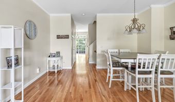 51 Faith Ln 51, Danbury, CT 06810