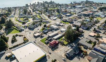 401 OAK St, Brookings, OR 97415