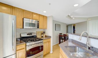 2220 N FAIRFAX Dr 308, Arlington, VA 22201