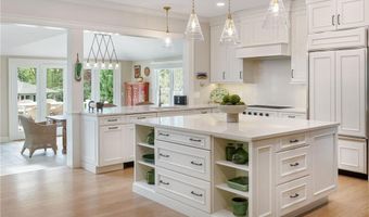 180 Ten Rod Rd, North Kingstown, RI 02852