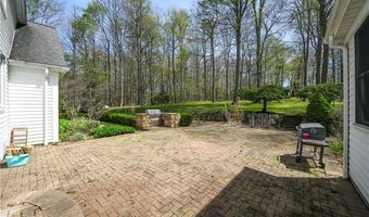 875 Cascades Dr, Aurora, OH 44202