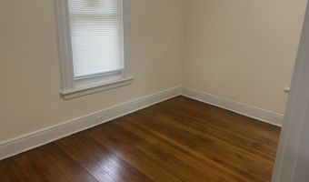 32 Hazelwood Ave 1st floor, Bridgeport, CT 06605