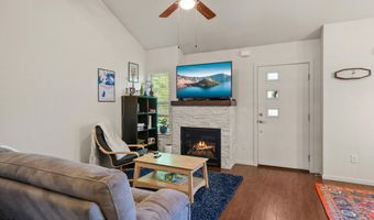 37 N Mountain Ave, Ashland, OR 97520