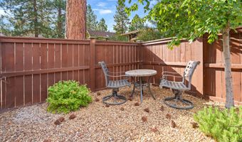 1553 NW Lewis St, Bend, OR 97703