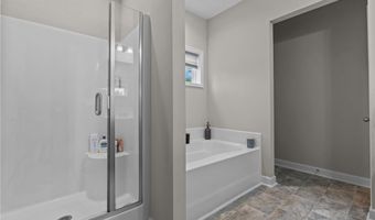 1340 Whitney Dr, Aberdeen, NC 28315