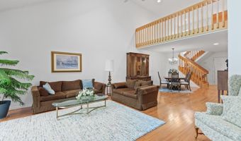 830 Richlyn Dr, Adrian, MI 49221