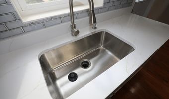 1033 PINE HEIGHTS Ave, Baltimore, MD 21229