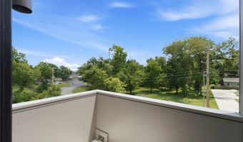217 NE H St, Bentonville, AR 72712