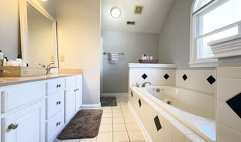 7831 Ballyshannon St, Indianapolis, IN 46217