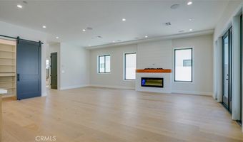 6250 Lindley Ave, Encino, CA 91316