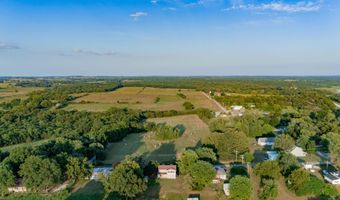 4825 Sycamore St, Aldrich, MO 65601