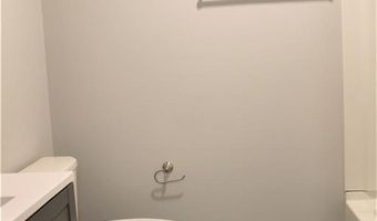 9 Goodhill Rd 103, Bethel, CT 06801