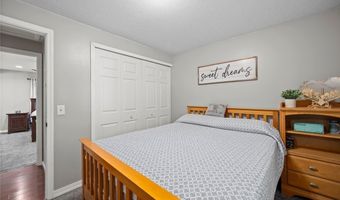 1135 Royal Dr, Amherst, OH 44001
