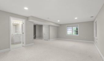 1 Hollyhock Knoll Ct 1, Bourne, MA 02532