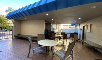 1535 Pensacola St 209, Honolulu, HI 96822