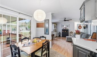 7 Kelly Ln, Coventry, RI 02816