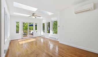 4421 VOLTA Pl NW, Washington, DC 20007