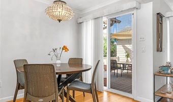 94 Greening Ln, Cranston, RI 02920
