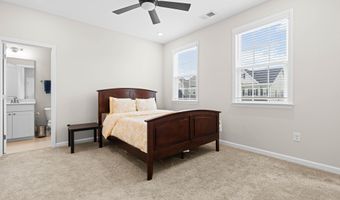 2930 Farmhouse Dr, Apex, NC 27502