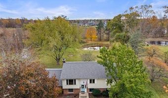 5122 Elizabeth Ln, Almont, MI 48003