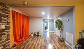 129 Lakeview Dr, Blacksburg, SC 29702