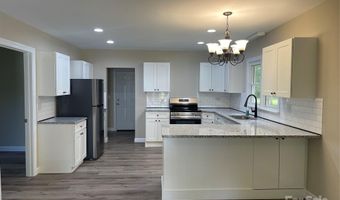 1327 Wiscassett St, Albemarle, NC 28001