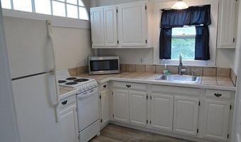 28 Columbus Ave 1, Beverly, MA 01915