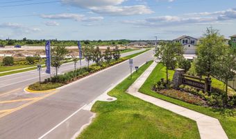 3189 Fall Harvest Dr, Zephyrhills, FL 33540