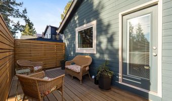 2463 NW Monterey Pines Dr, Bend, OR 97703