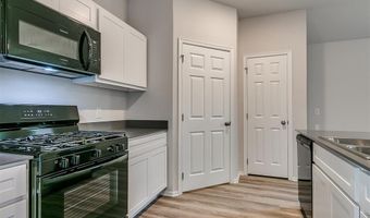 924 Hudson Rd, Chickasha, OK 73018