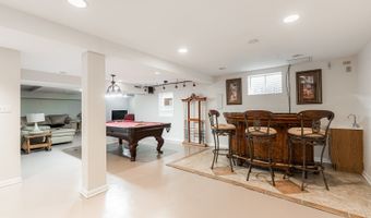 1205 N Scarlet Dr, Addison, IL 60101
