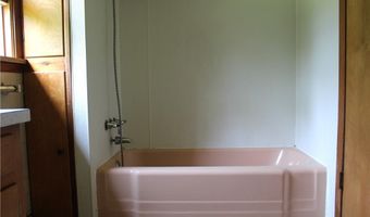 2842 Fairview Dr, Ashtabula, OH 44004
