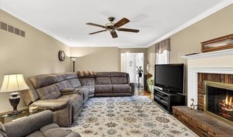 117 Windcliffe Dr, Ballwin, MO 63021