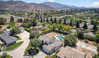1809 Via Montecito, Camarillo, CA 93012